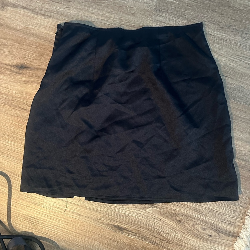 Abercrombie & Fitch Black Mini Satin Skirt